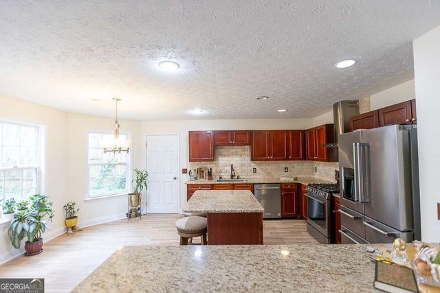 3345 Bridgeshaw Drive, Cumming, GA 30028