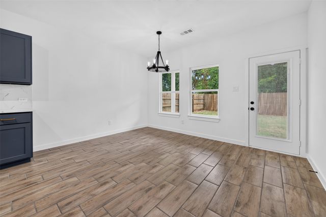 304 N Cherokee Shores Drive, Mabank, TX 75156