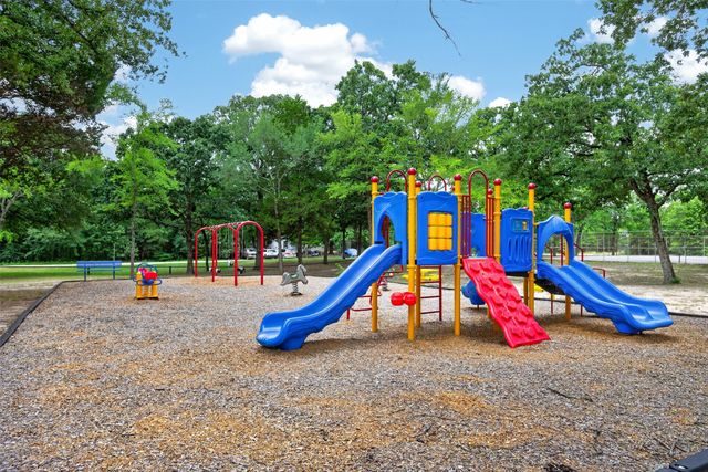 304 N Cherokee Shores Drive, Mabank, TX 75156