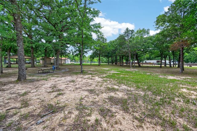 304 N Cherokee Shores Drive, Mabank, TX 75156