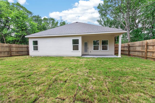 304 N Cherokee Shores Drive, Mabank, TX 75156