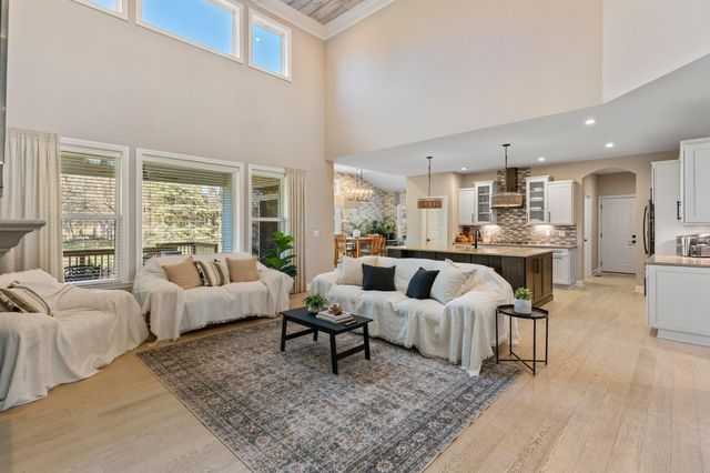 8458 Chesapeake Way NW, Pickerington, OH 43147