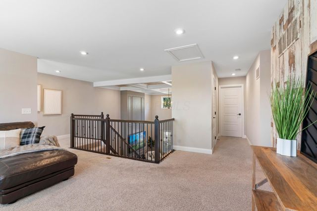 8458 Chesapeake Way NW, Pickerington, OH 43147