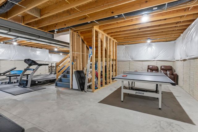 8458 Chesapeake Way NW, Pickerington, OH 43147