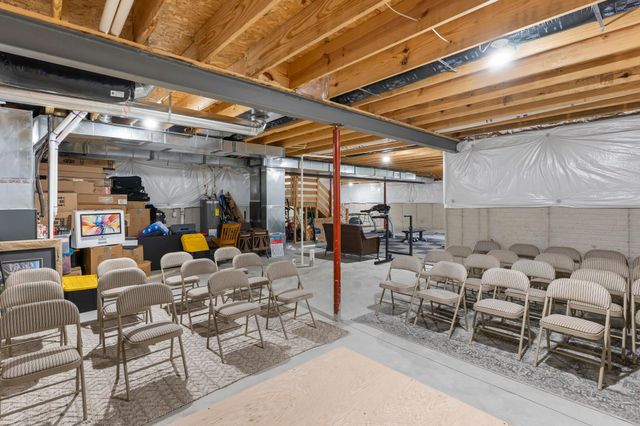 8458 Chesapeake Way NW, Pickerington, OH 43147