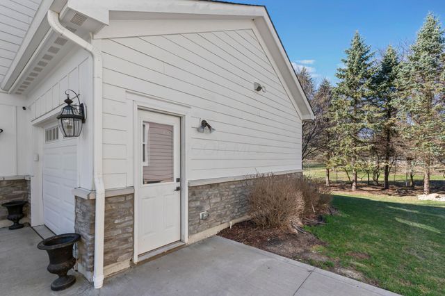 8458 Chesapeake Way NW, Pickerington, OH 43147