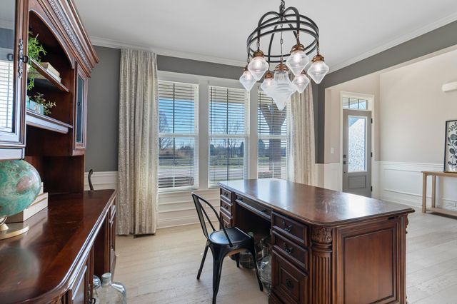 8458 Chesapeake Way NW, Pickerington, OH 43147