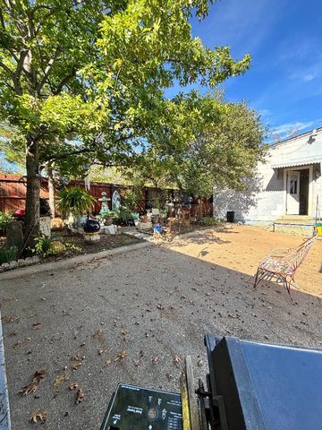 2577 22nd Street, Fort Worth, TX 76106