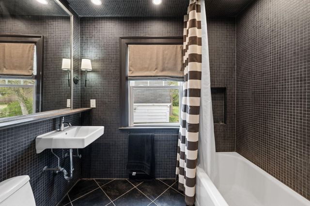 25 Belvoir Avenue, Chattanooga, TN 37411