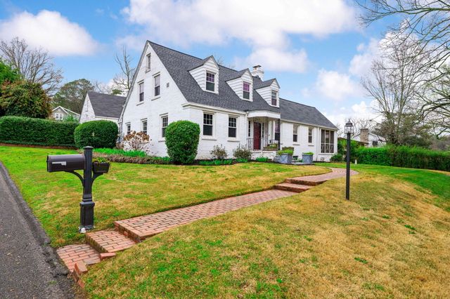 25 Belvoir Avenue, Chattanooga, TN 37411