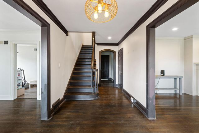 25 Belvoir Avenue, Chattanooga, TN 37411