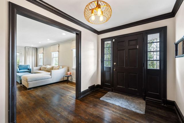 25 Belvoir Avenue, Chattanooga, TN 37411