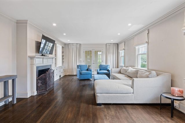 25 Belvoir Avenue, Chattanooga, TN 37411