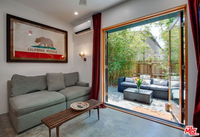 4135 Michael Avenue, Los Angeles, CA 90066