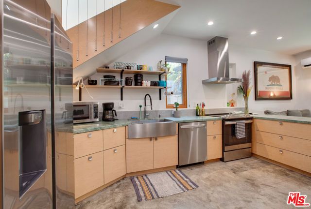 4135 Michael Avenue, Los Angeles, CA 90066