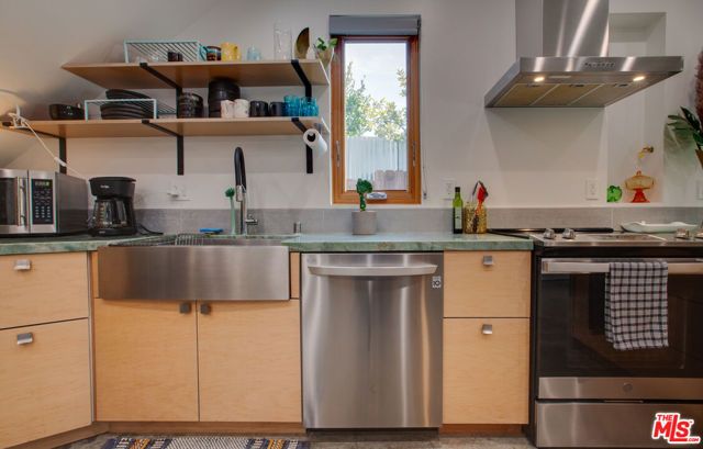 4135 Michael Avenue, Los Angeles, CA 90066