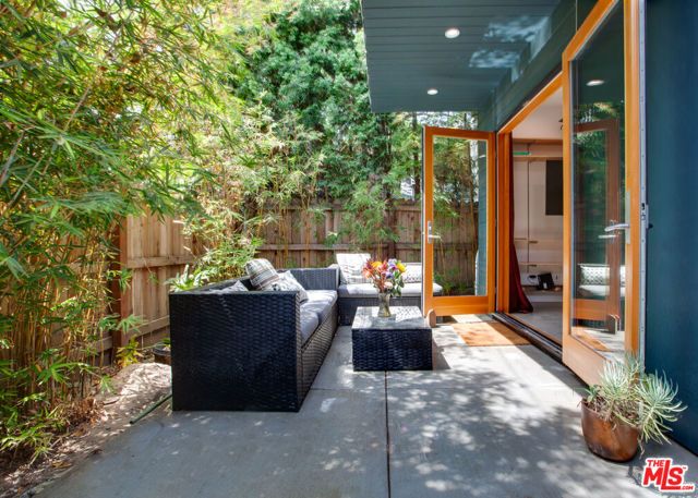 4135 Michael Avenue, Los Angeles, CA 90066