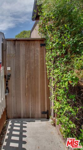 4135 Michael Avenue, Los Angeles, CA 90066