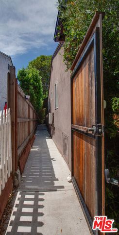 4135 Michael Avenue, Los Angeles, CA 90066