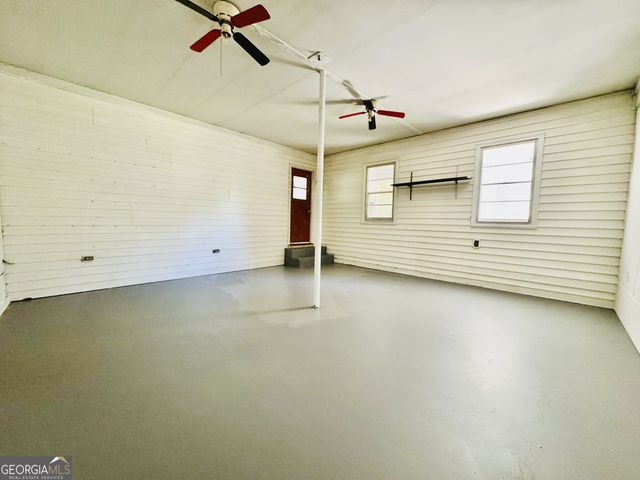 1906 W Whitney Avenue, Albany, GA 31707