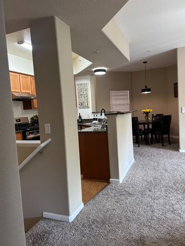 600 Moon Cir, Folsom, CA 95630