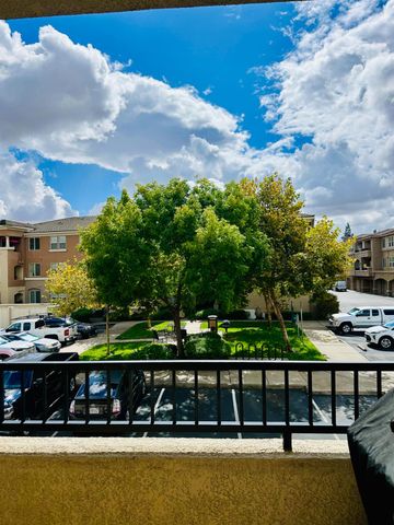 600 Moon Cir, Folsom, CA 95630