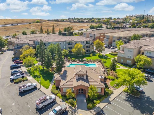 600 Moon Cir, Folsom, CA 95630