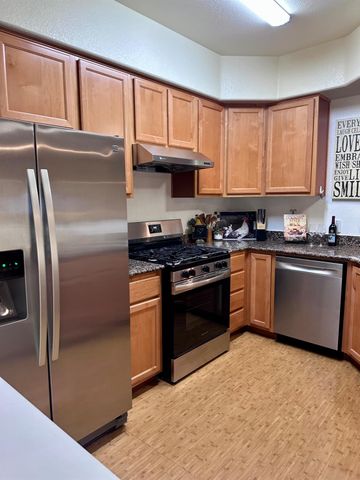 600 Moon Cir, Folsom, CA 95630