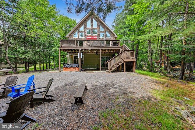 41 LUPINE DR, Lake Harmony, PA 18624