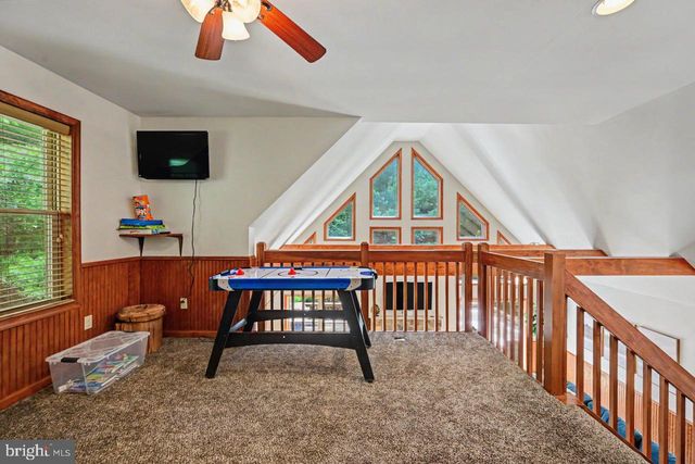 41 LUPINE DR, Lake Harmony, PA 18624