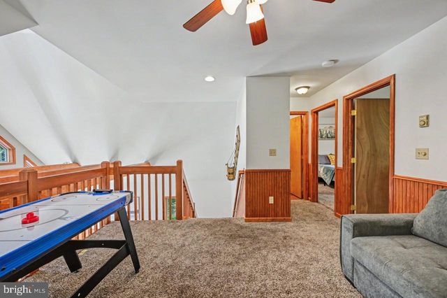41 LUPINE DR, Lake Harmony, PA 18624