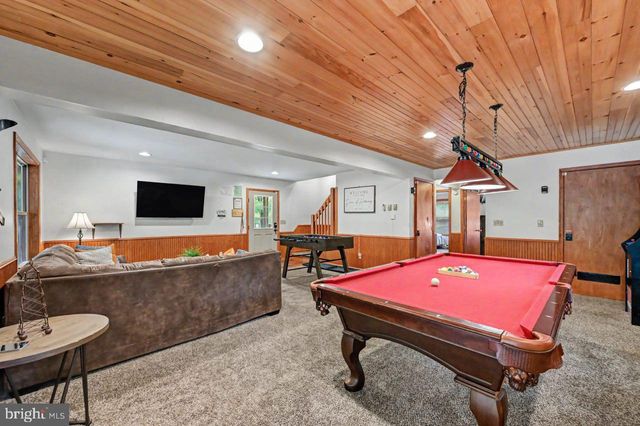 41 LUPINE DR, Lake Harmony, PA 18624