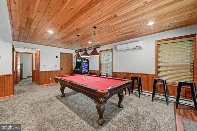 41 LUPINE DR, Lake Harmony, PA 18624