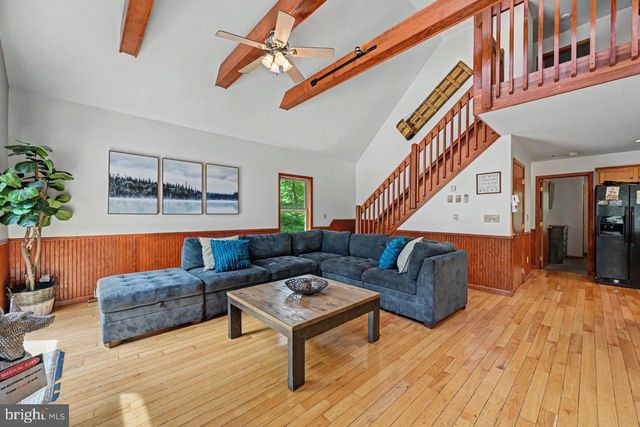 41 LUPINE DR, Lake Harmony, PA 18624
