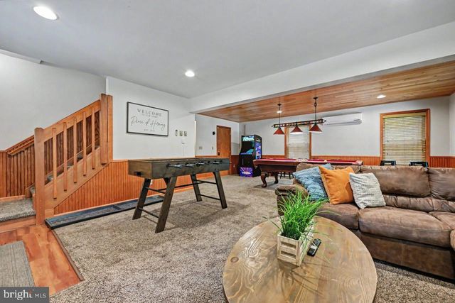 41 LUPINE DR, Lake Harmony, PA 18624
