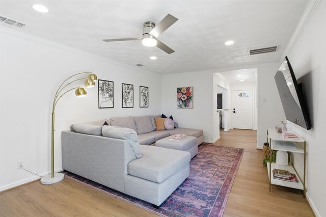 2250 Peavy Circle, Dallas, TX 75228