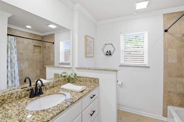 2250 Peavy Circle, Dallas, TX 75228