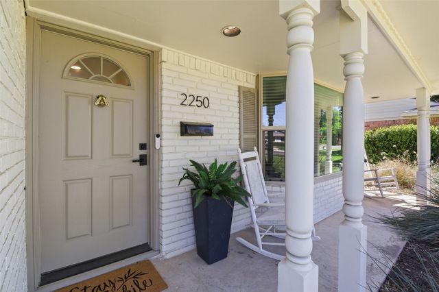 2250 Peavy Circle, Dallas, TX 75228