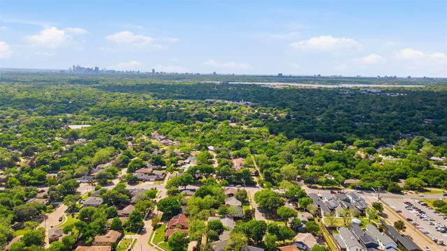 2250 Peavy Circle, Dallas, TX 75228