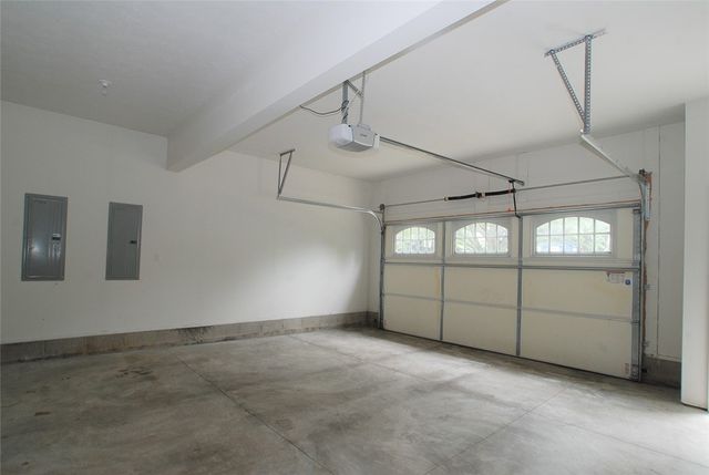 808 W 2ND Street 1, Erie, PA 16507