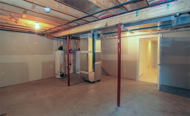 808 W 2ND Street 1, Erie, PA 16507