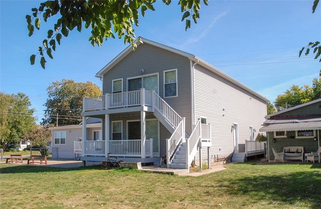 808 W 2ND Street 1, Erie, PA 16507