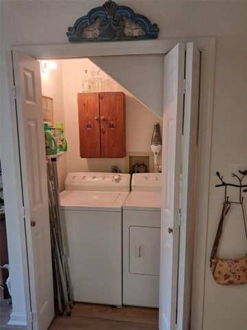 1922 S RIVERSIDE DRIVE, Edgewater, FL 32141