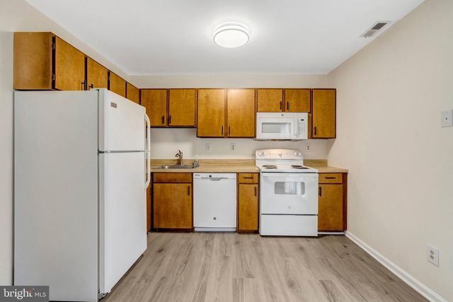 4152 PLACID LAKE CT, Chantilly, VA 20151