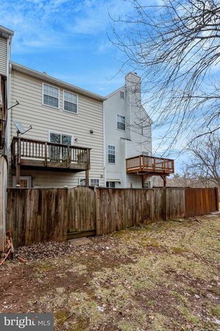 4152 PLACID LAKE CT, Chantilly, VA 20151