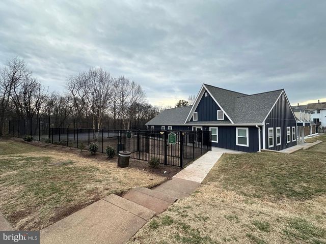 4152 PLACID LAKE CT, Chantilly, VA 20151