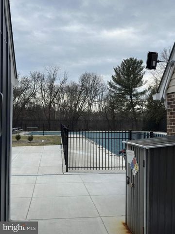 4152 PLACID LAKE CT, Chantilly, VA 20151