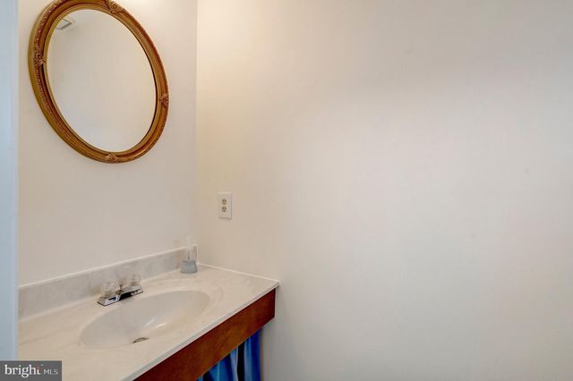 4152 PLACID LAKE CT, Chantilly, VA 20151