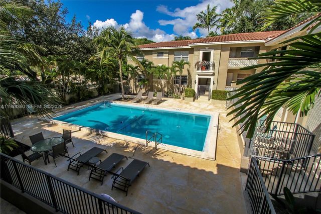 125 Edgewater Dr 1, Coral Gables, FL 33133