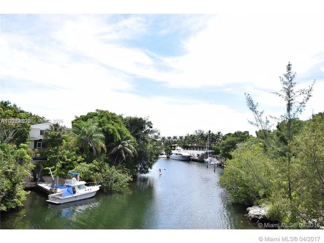 125 Edgewater Dr 1, Coral Gables, FL 33133